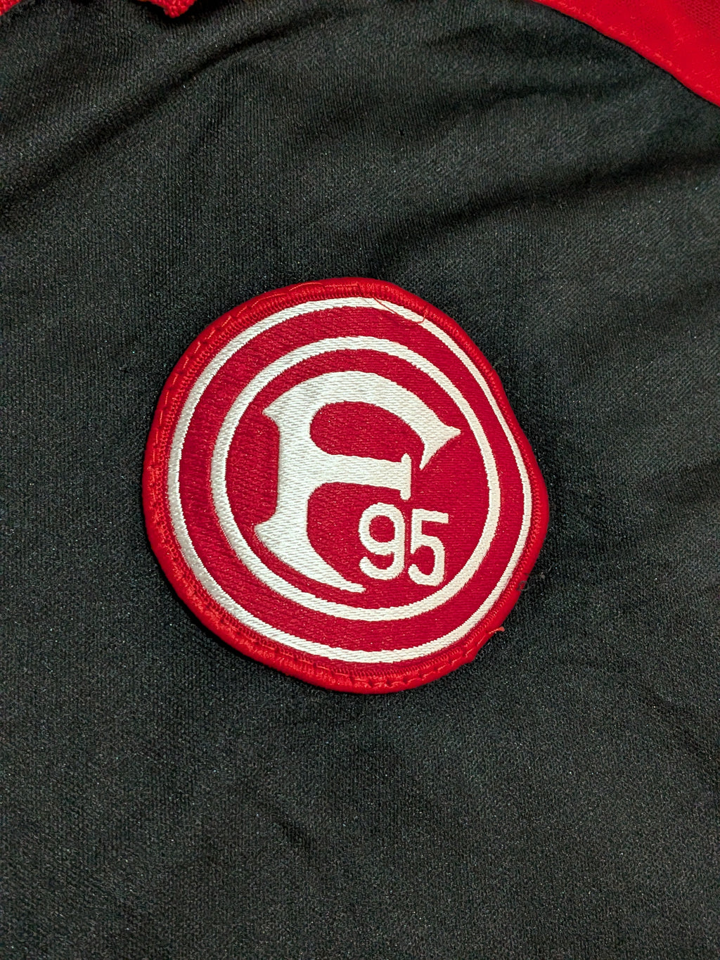 2002-03 Fortuna Düsseldorf Away Shirt