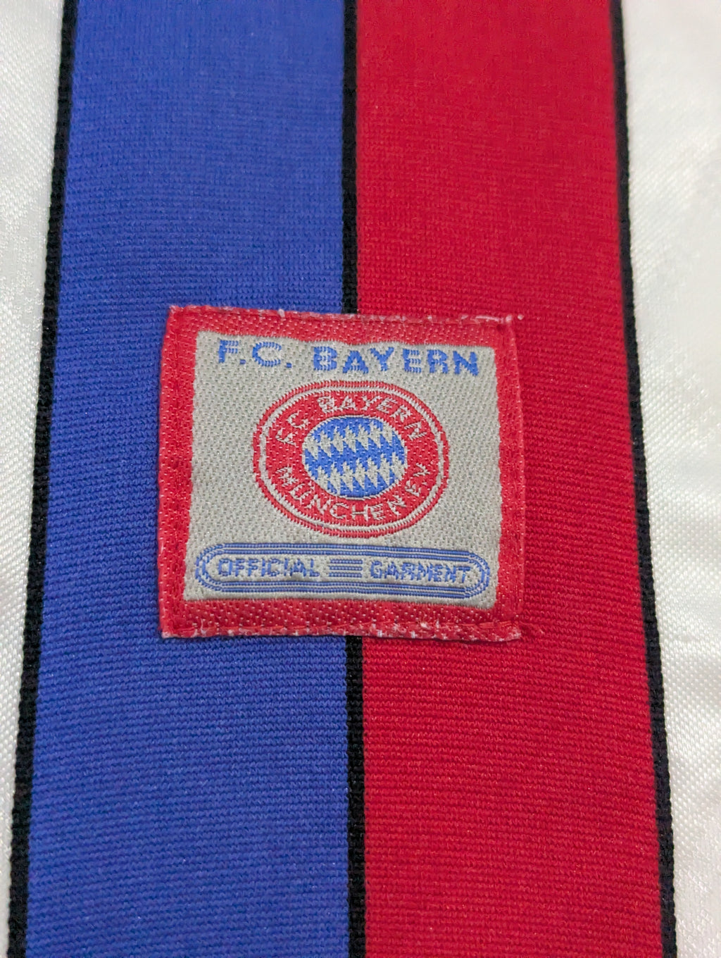 1996-98 Bayern Munich Away Shirt