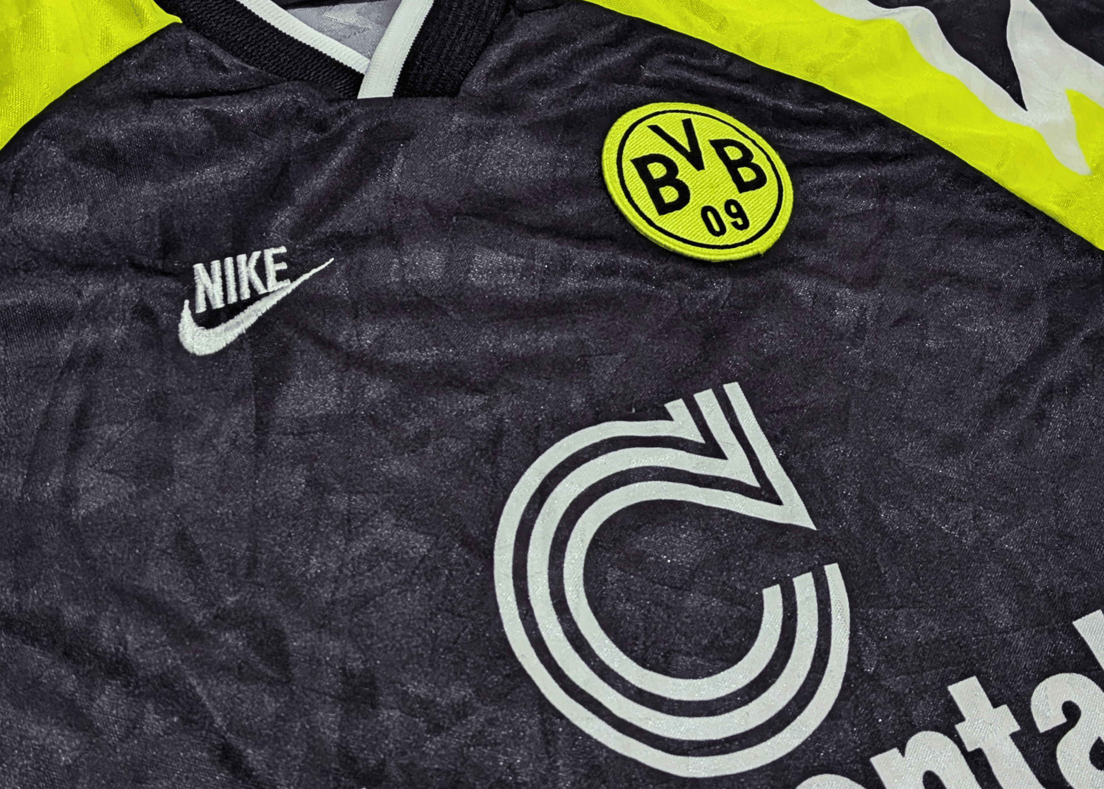 1995-96 Borussia Dortmund Away Shirt