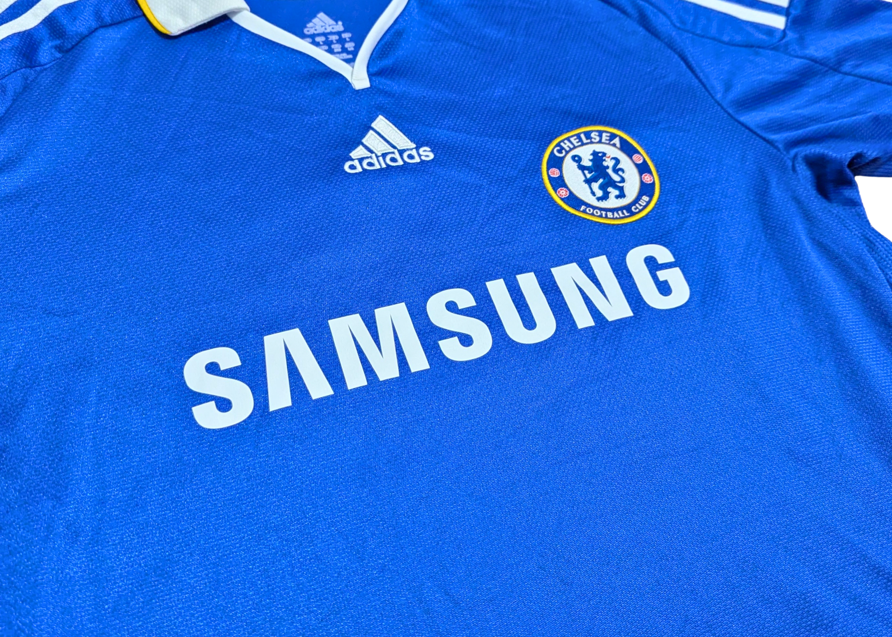 2008-09 Chelsea Home Signed Shirt - Terry 26