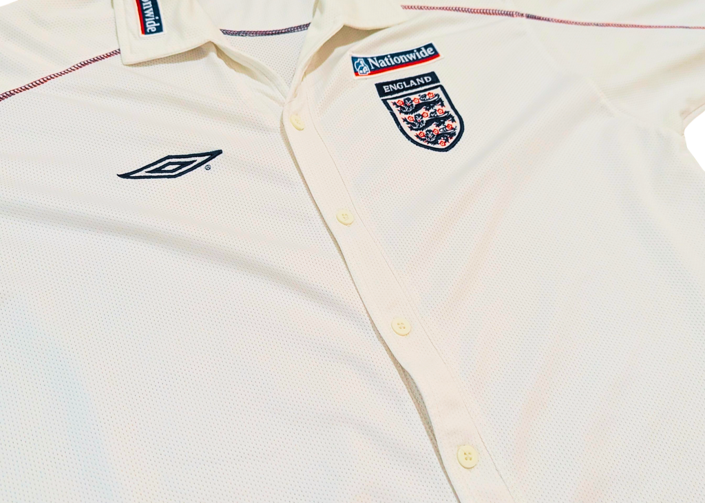 2004-06 England Umbro Button Up Shirt