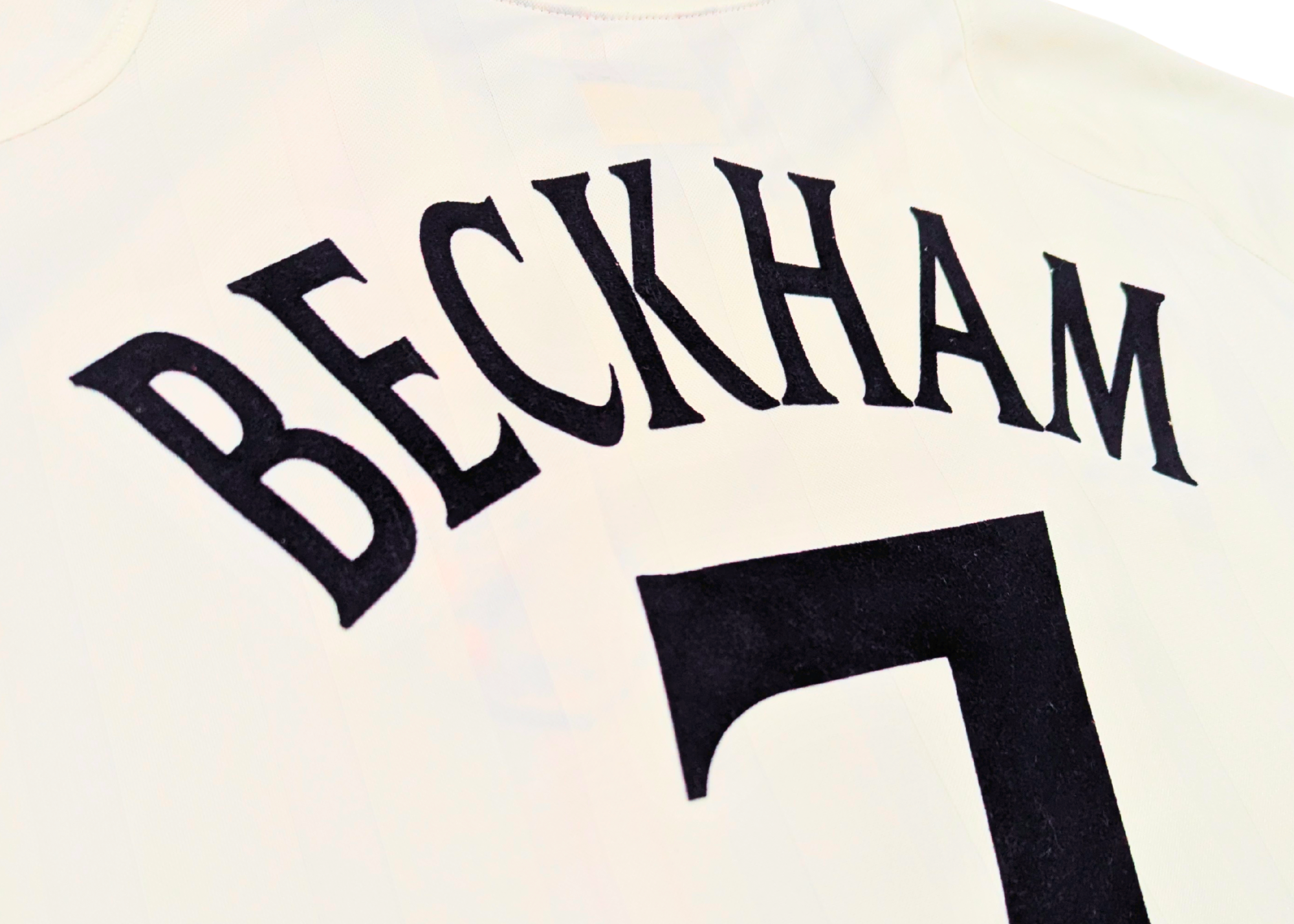 2001-03 England Home Shirt - Beckham 7