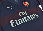 2017-18 Arsenal Away L/S Shirt - Saka 87