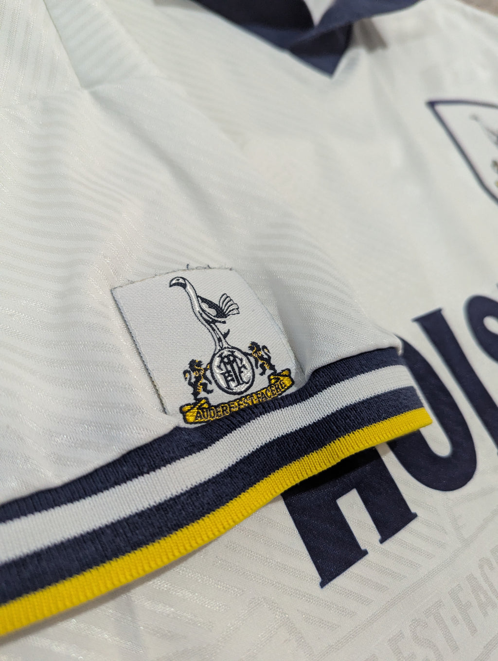 1993-95 Tottenham Home Shirt - Klinsmann 18