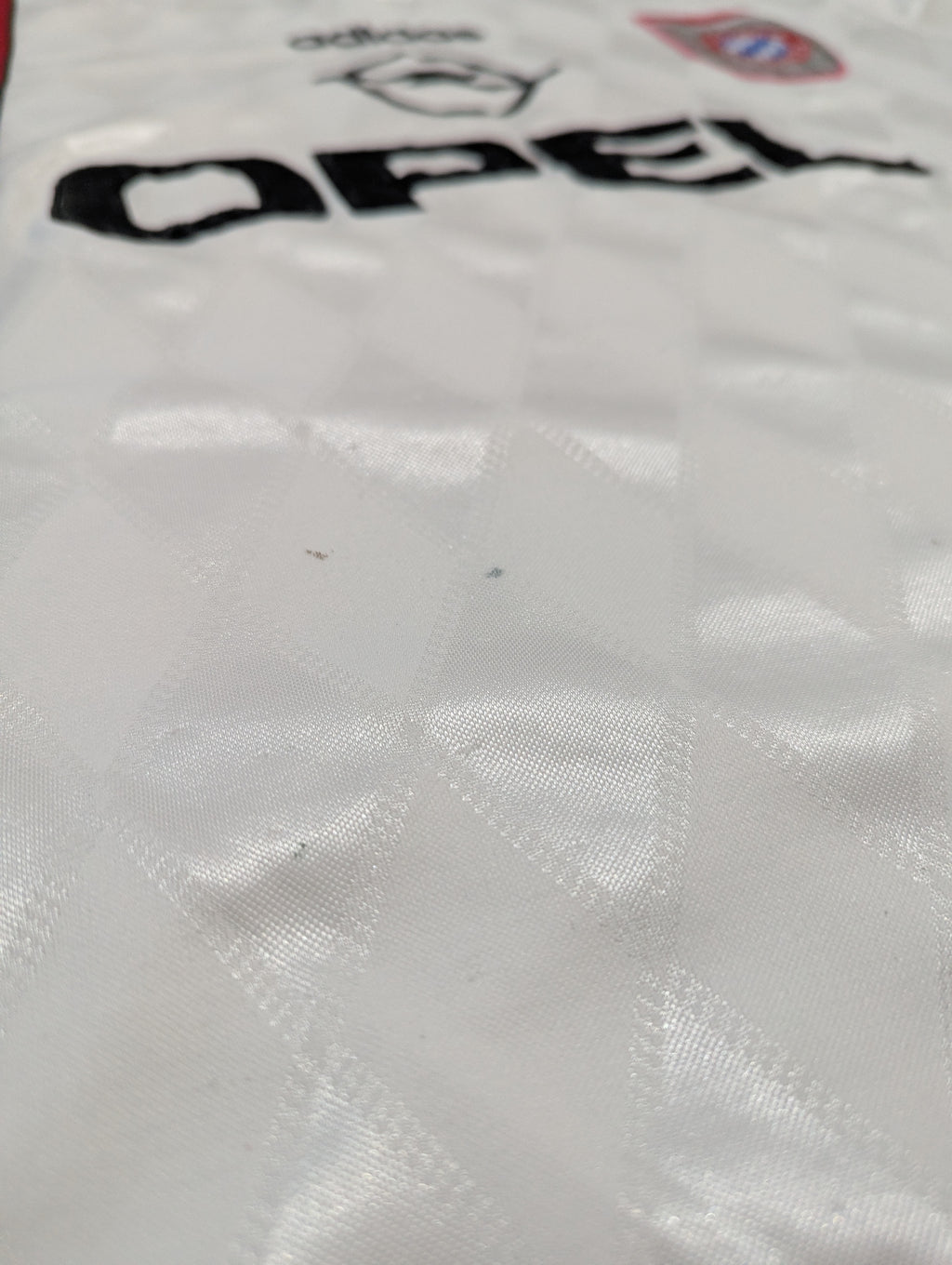 1996-98 Bayern Munich Away Shirt