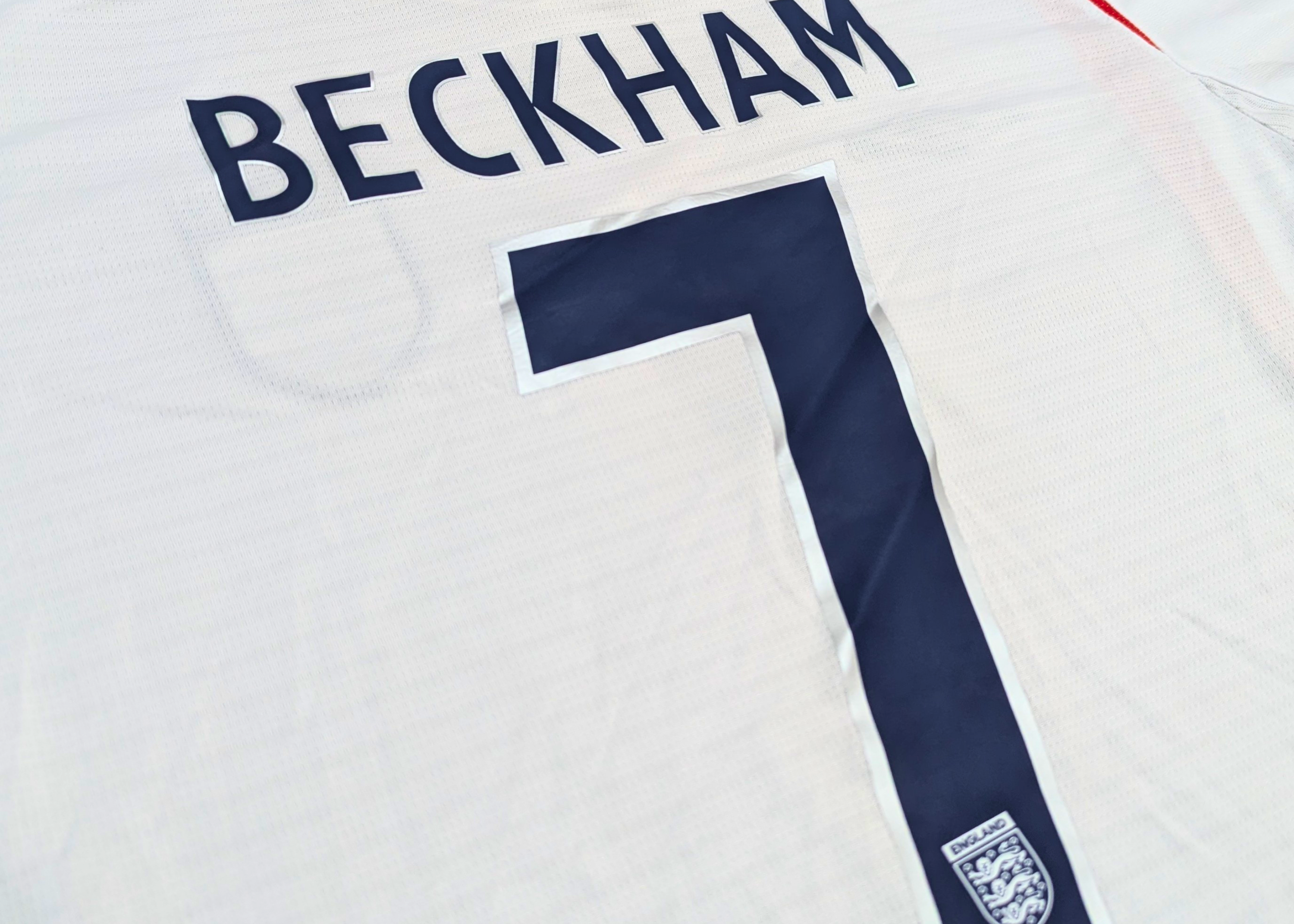 2005-07 England Home Shirt - Beckham 7