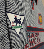 1995-96 Manchester United Away - Keane 16