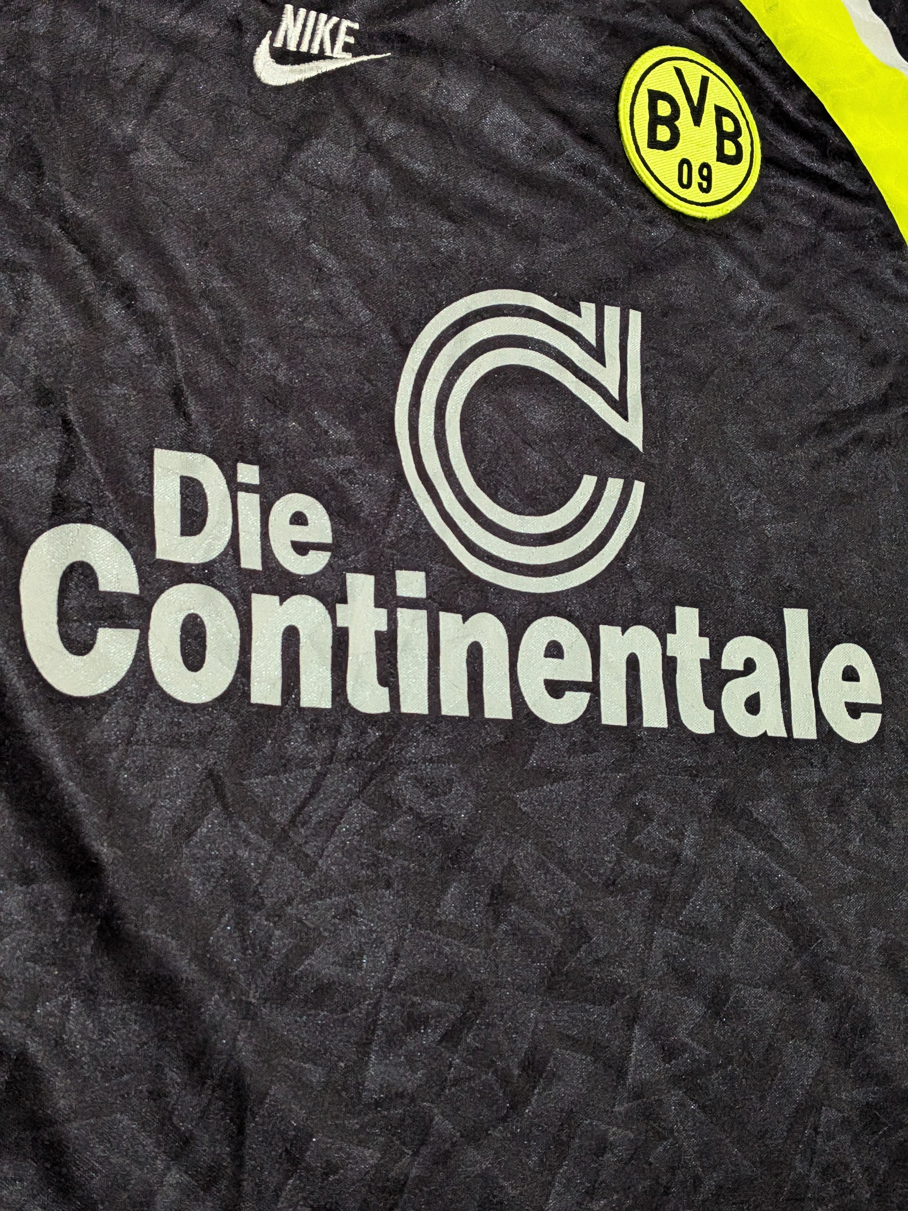 1995-96 Borussia Dortmund Away Shirt