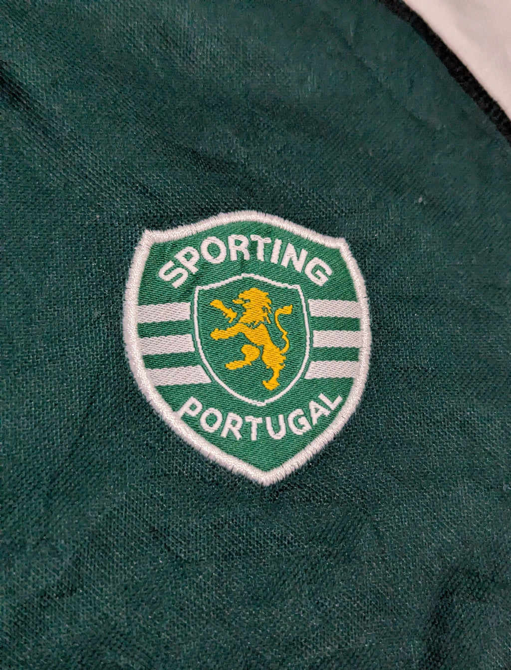 2004-05 Sporting CP Reebok 'Stromp' Shirt