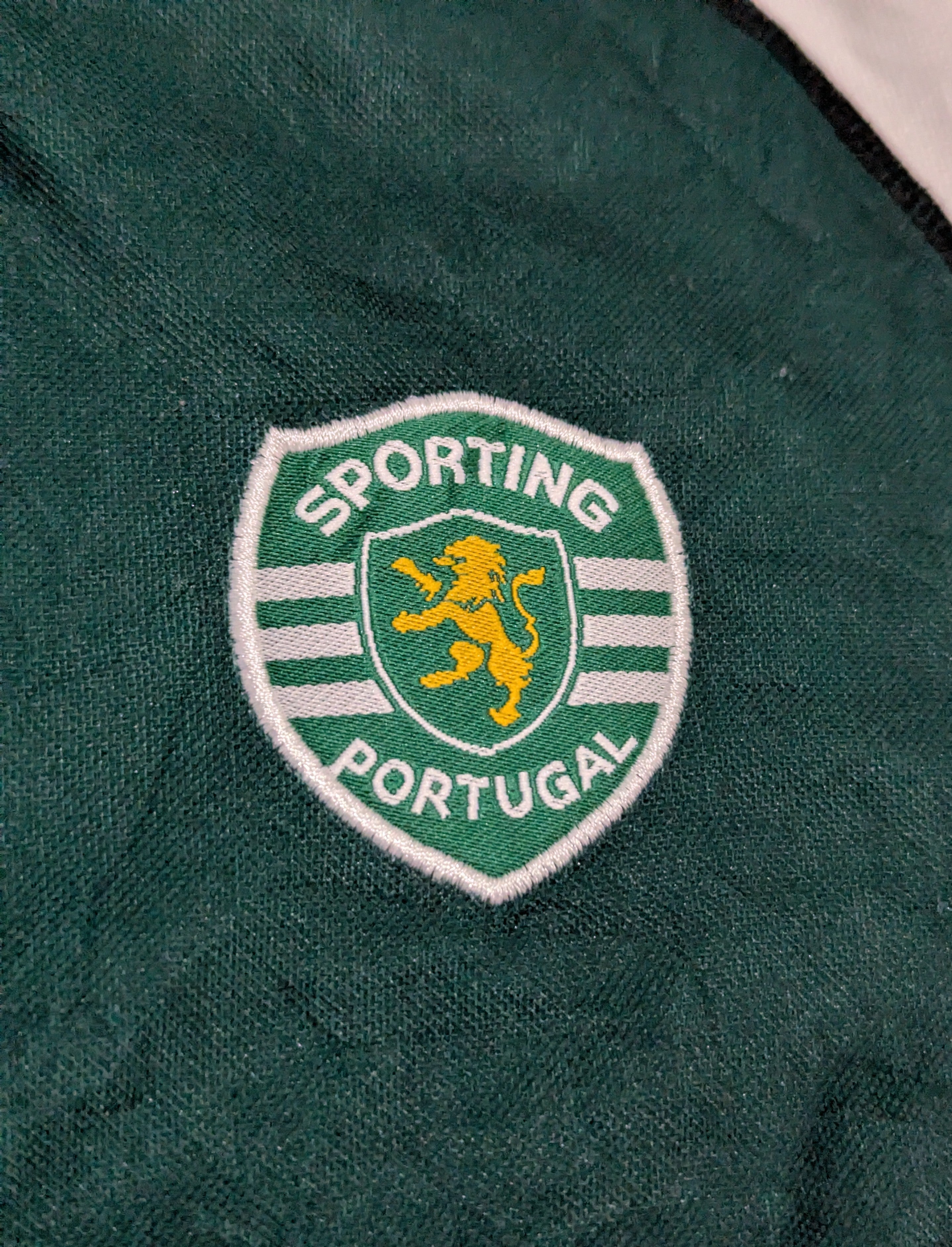 2004-05 Sporting CP Reebok 'Stromp' Shirt