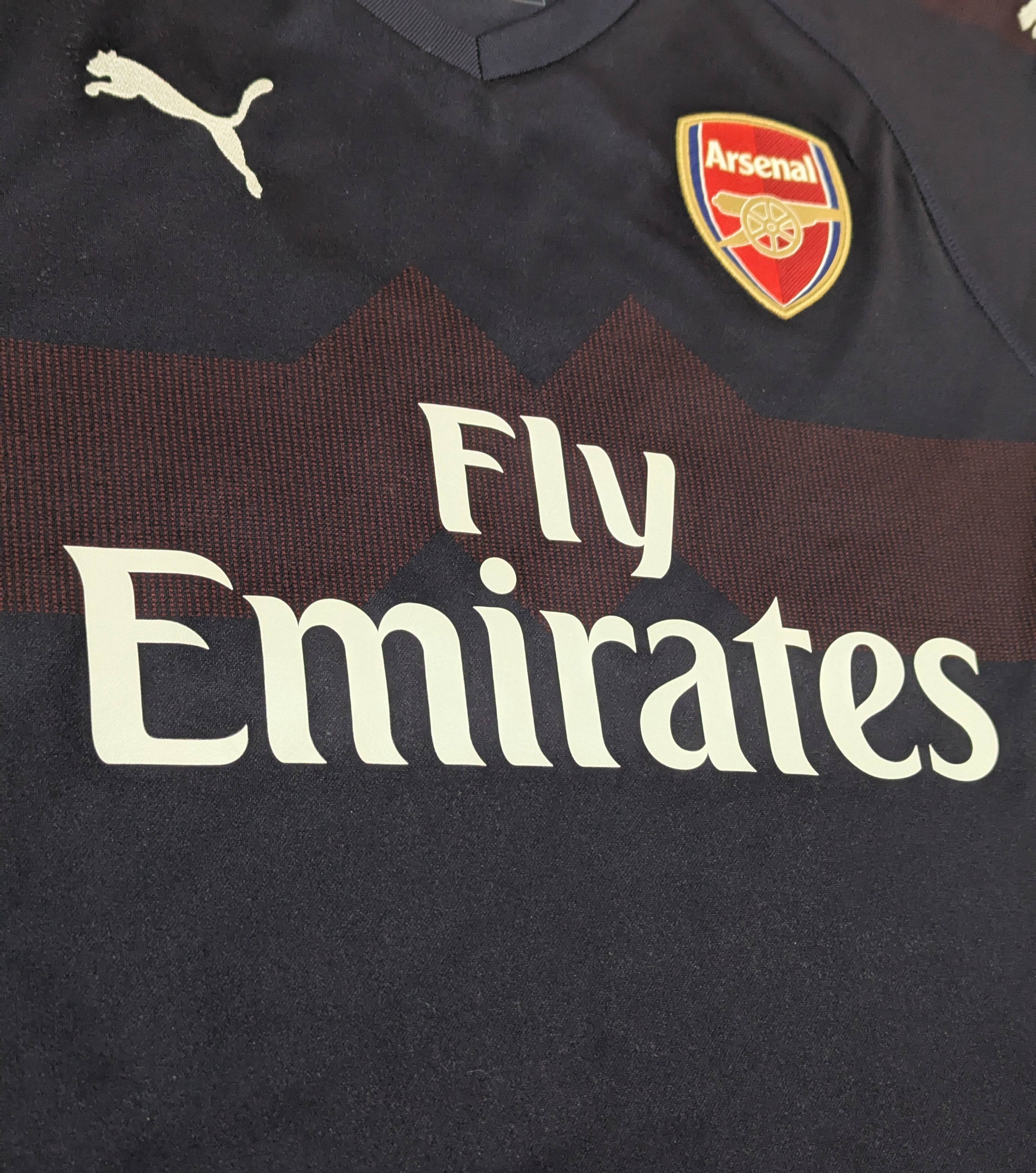 2017-18 Arsenal Away L/S Shirt - Saka 87
