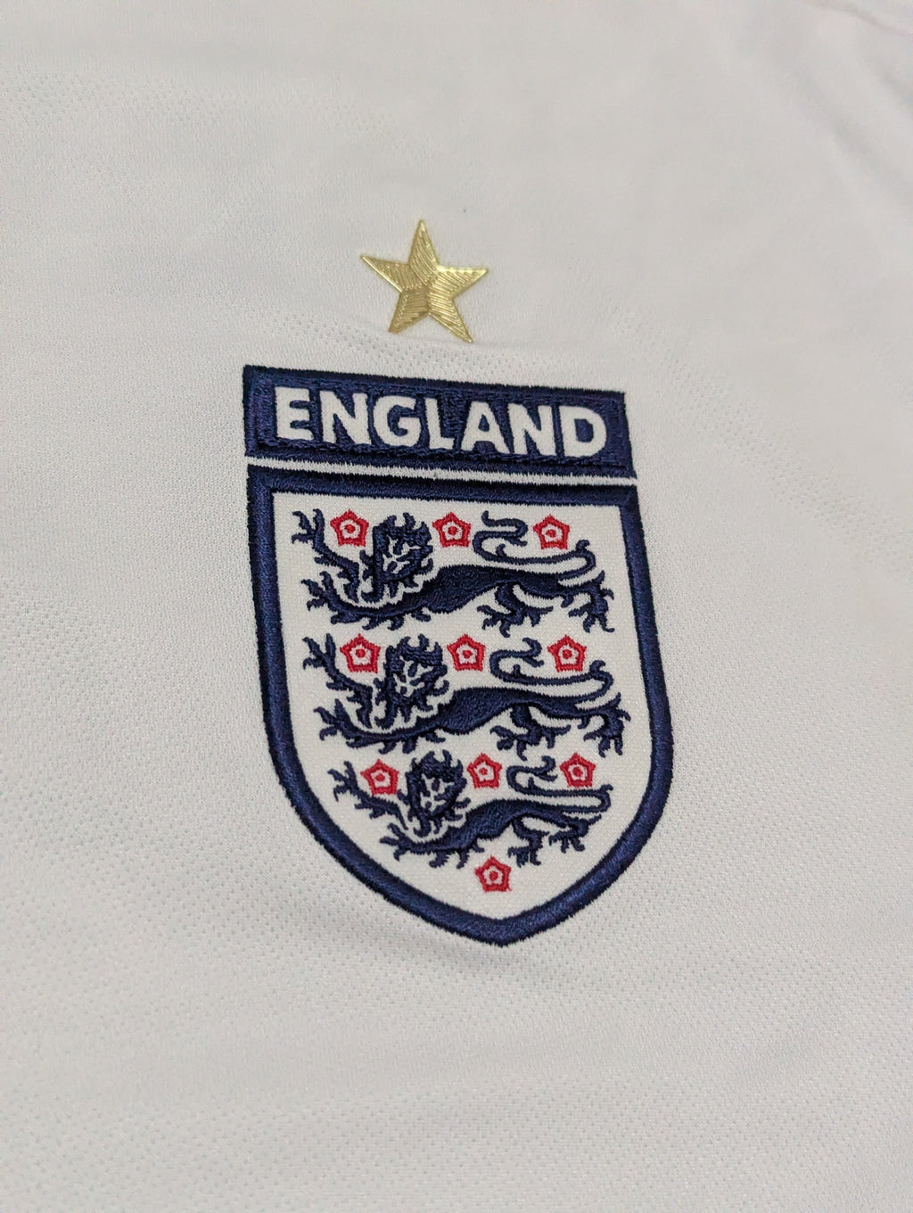 2005-07 England Home Shirt - Beckham 7