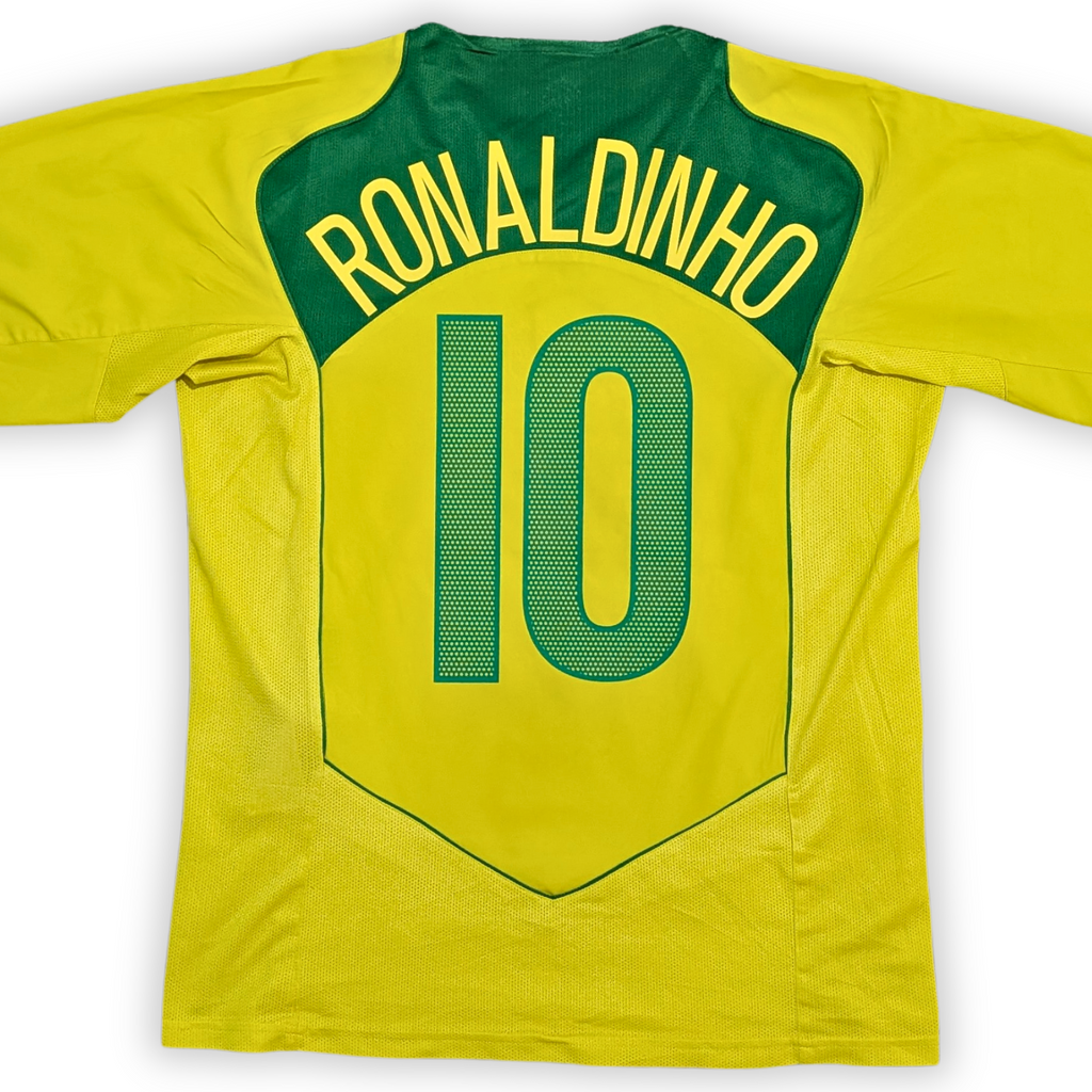 2004-06 Brazil Home Shirt - Ronaldinho 10