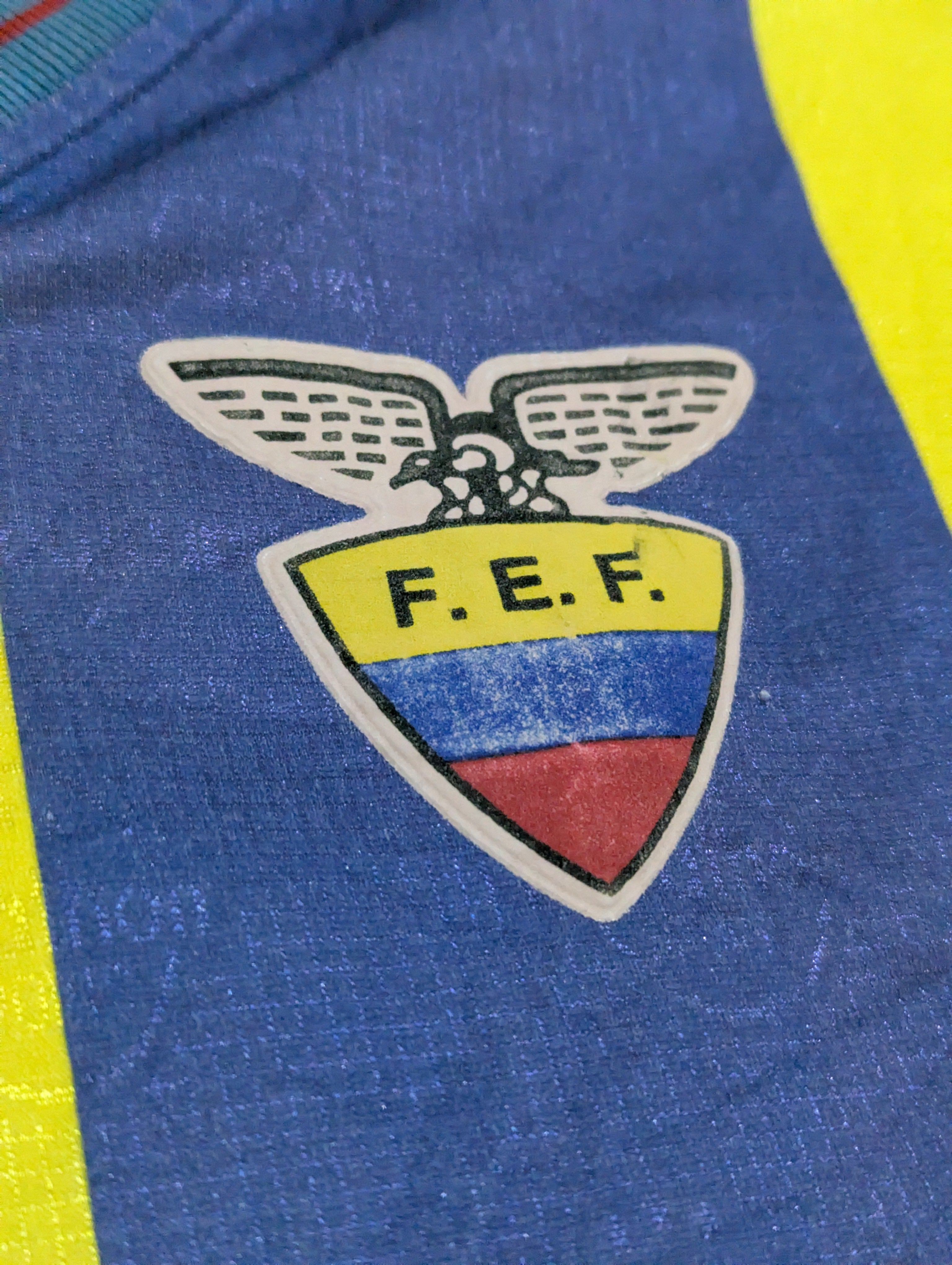 1998-01 Ecuador Home Shirt