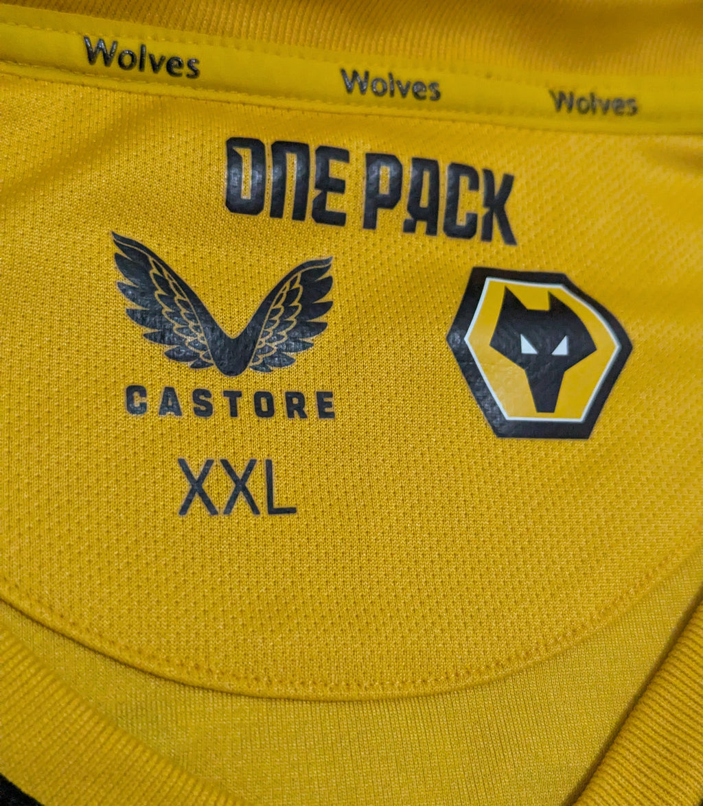 2021-22 Wolves Home Shirt - Raúl 9