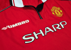 1998-00 Manchester United Home Shirt - Yorke 19