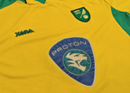 2003-05 Norwich City Home Shirt - Huckerby 6