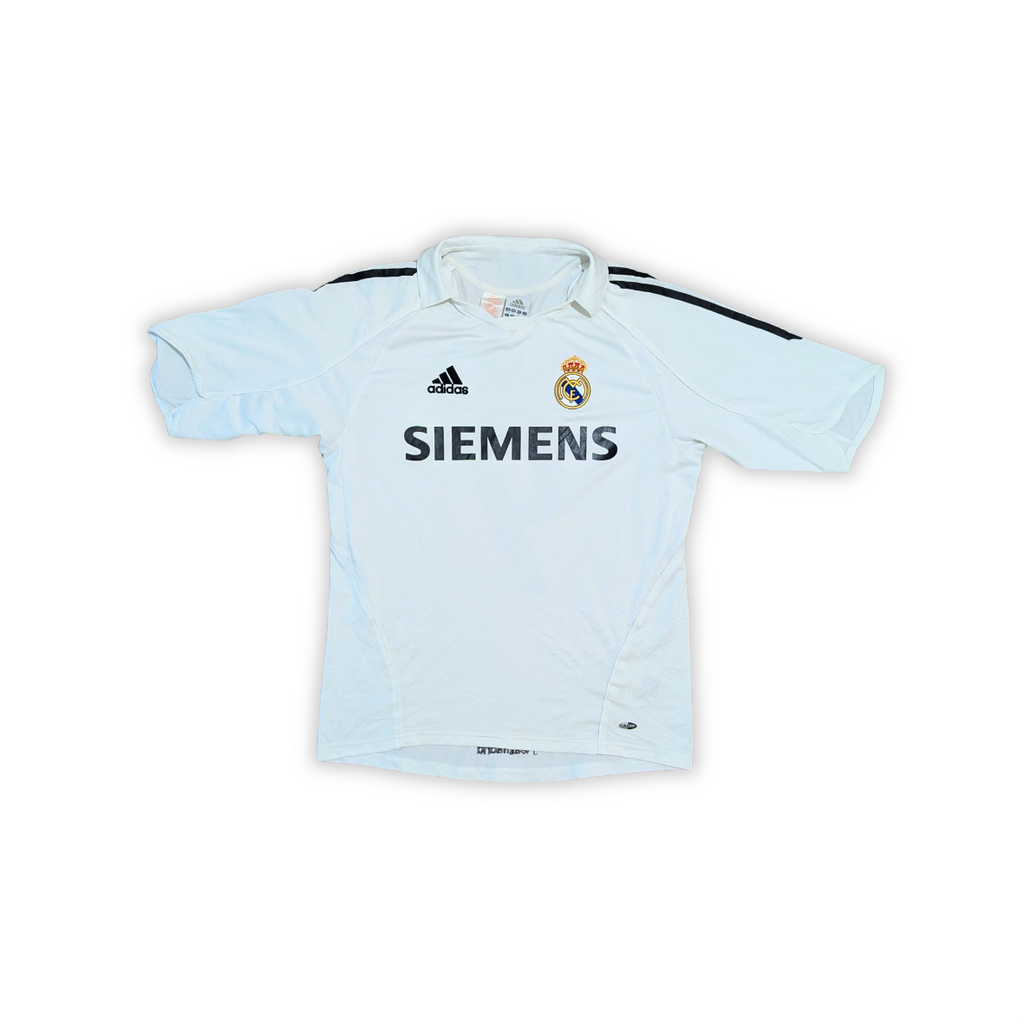 2005-06 Real Madrid Home Shirt - Ronaldo 9