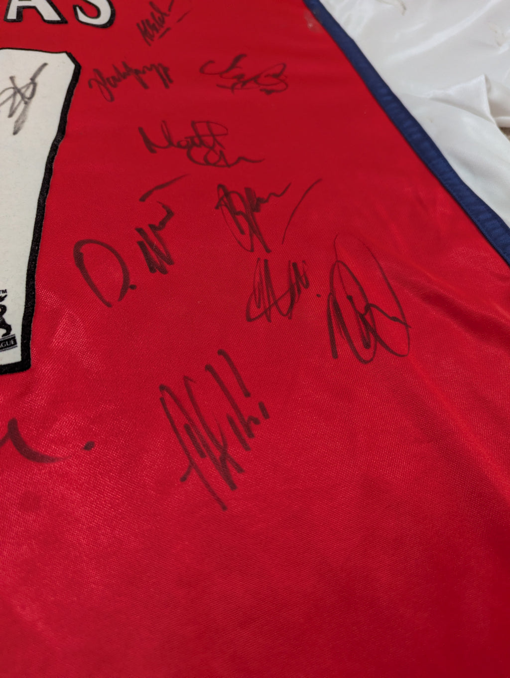 1998-99 Arsenal Home Multi Signed Shirt - Vivas 7