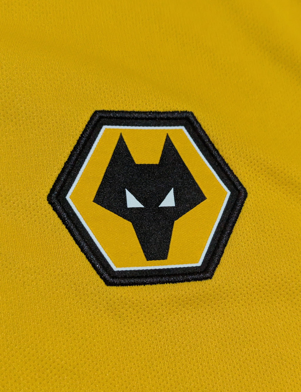 2021-22 Wolves Home Shirt - Raúl 9