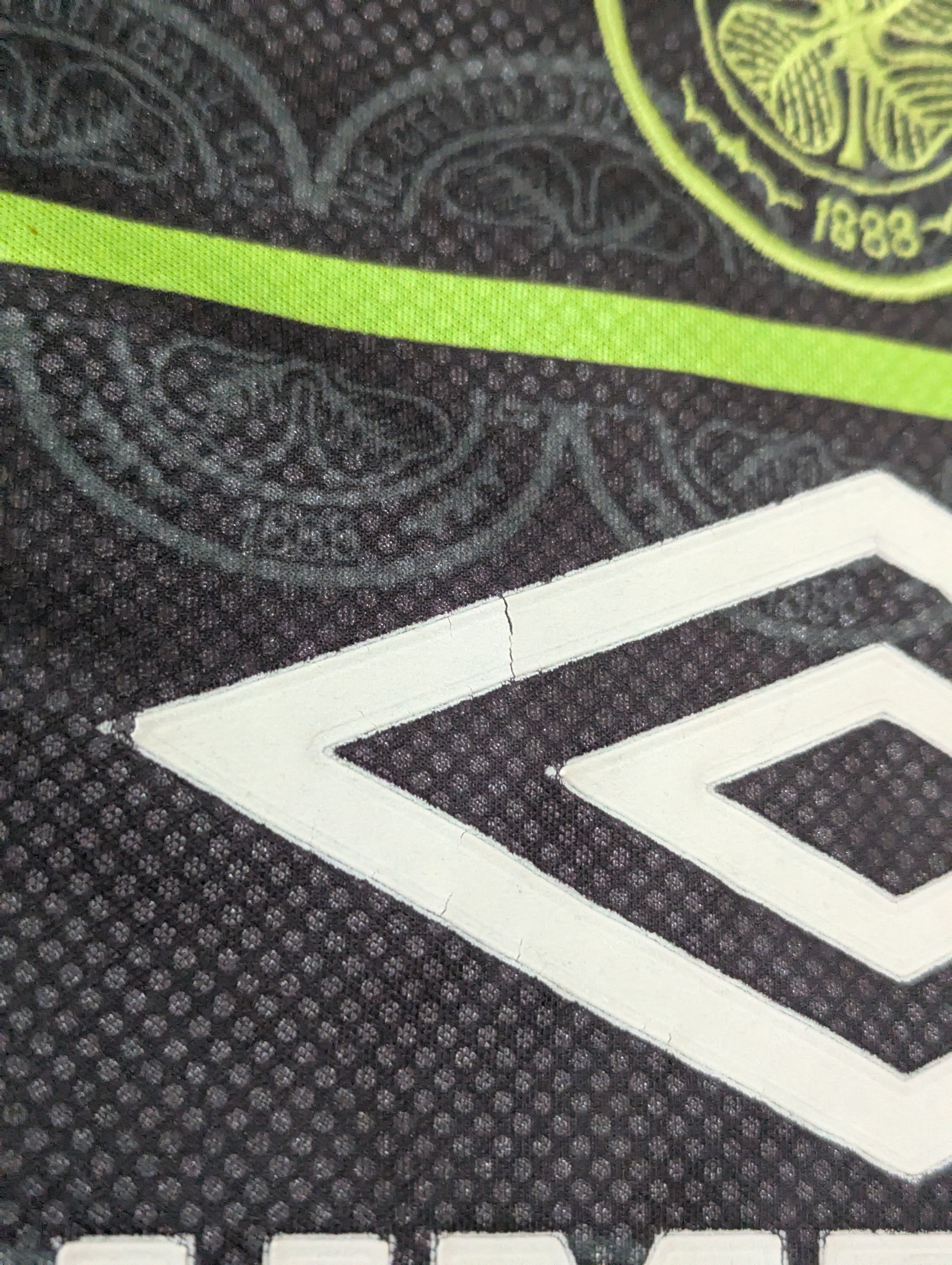 1998-99 Celtic Away Shirt  - Larsson 7