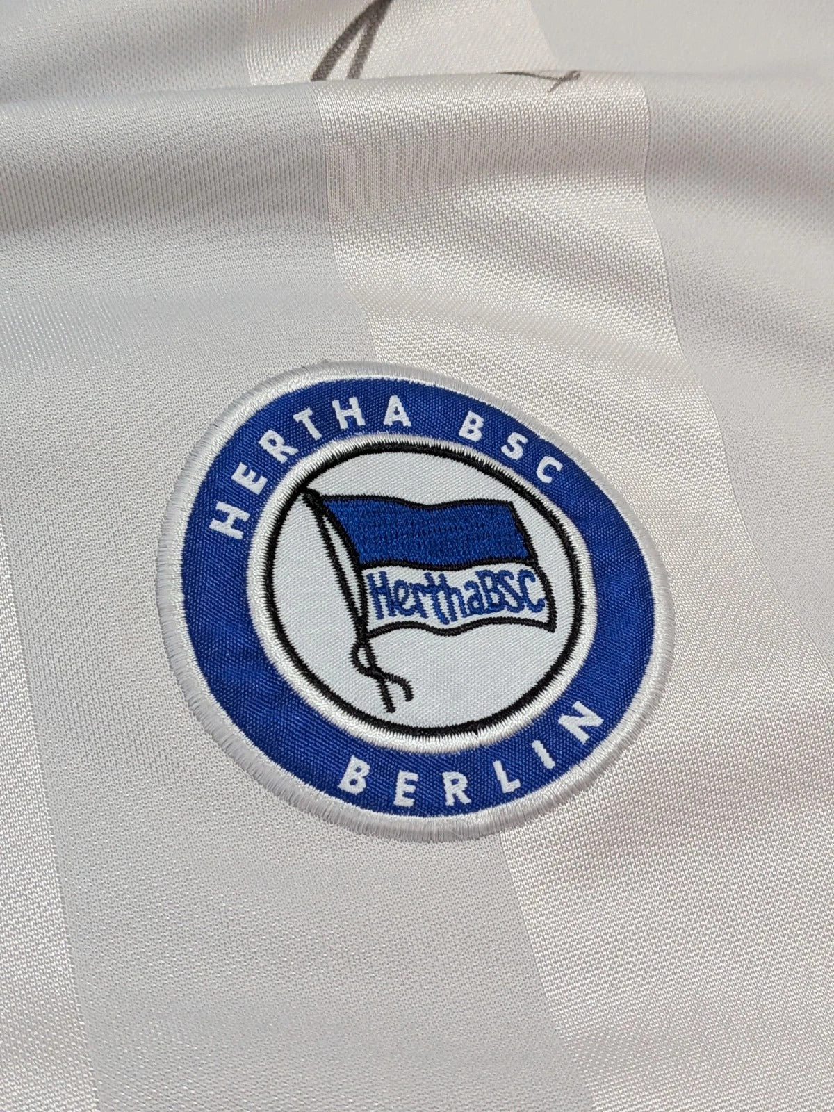 2000-01 Hertha Berlin Multi Signed Away Shirt