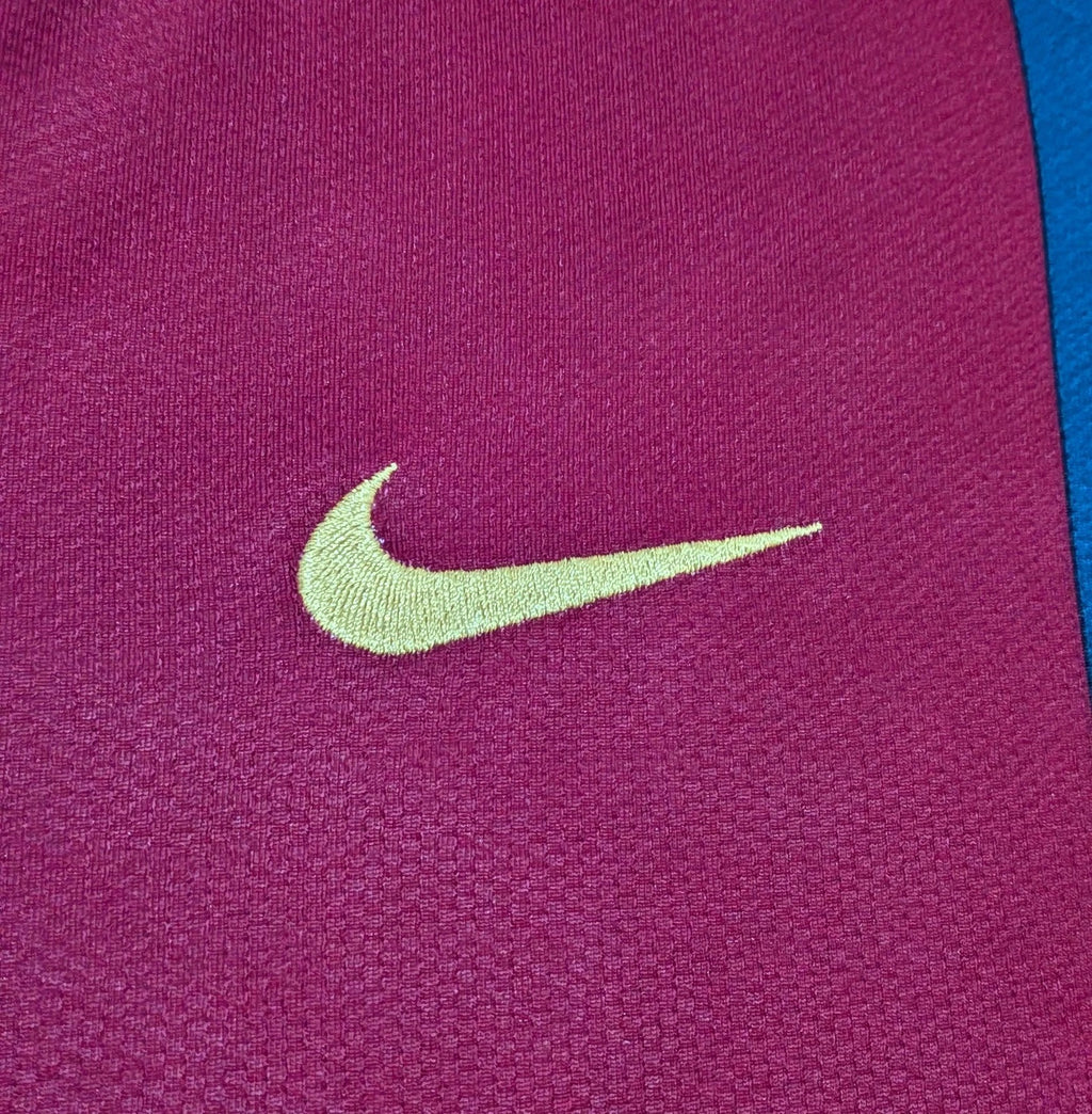 2007-08 Barcelona Home Shirt - Ronaldinho 10